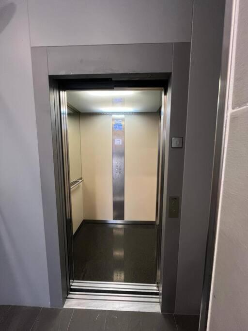Apartamento Bilbao-Basurto-San Mames Esterno foto